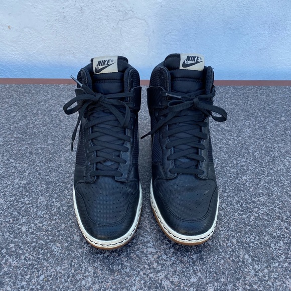 Nike Dunk Sky Hi Essential Mesh Black GUM Size 9 - Picture 3 of 11